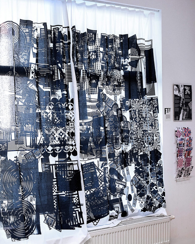 83A3585